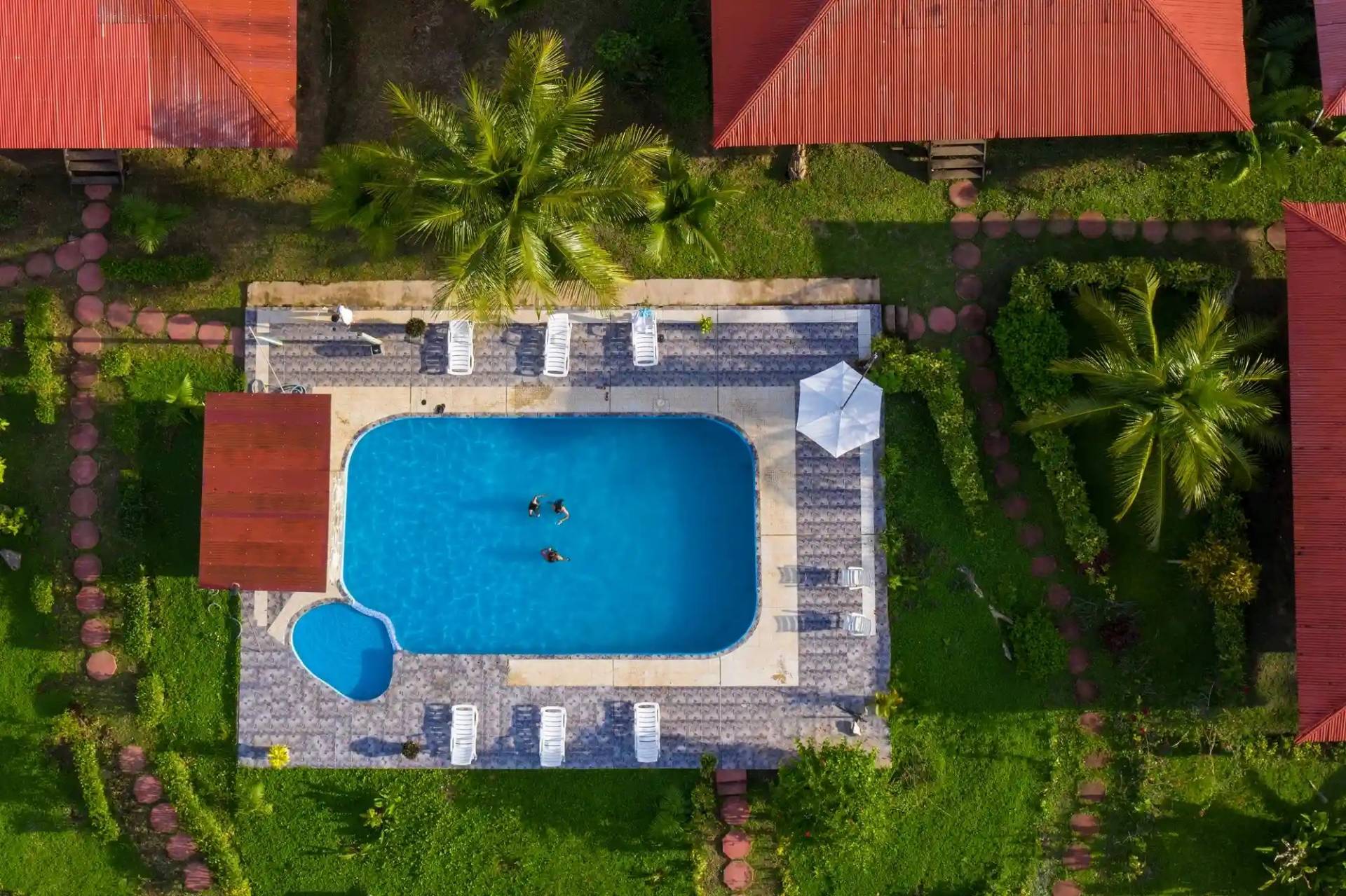 MAL - aerial view of swimming pool