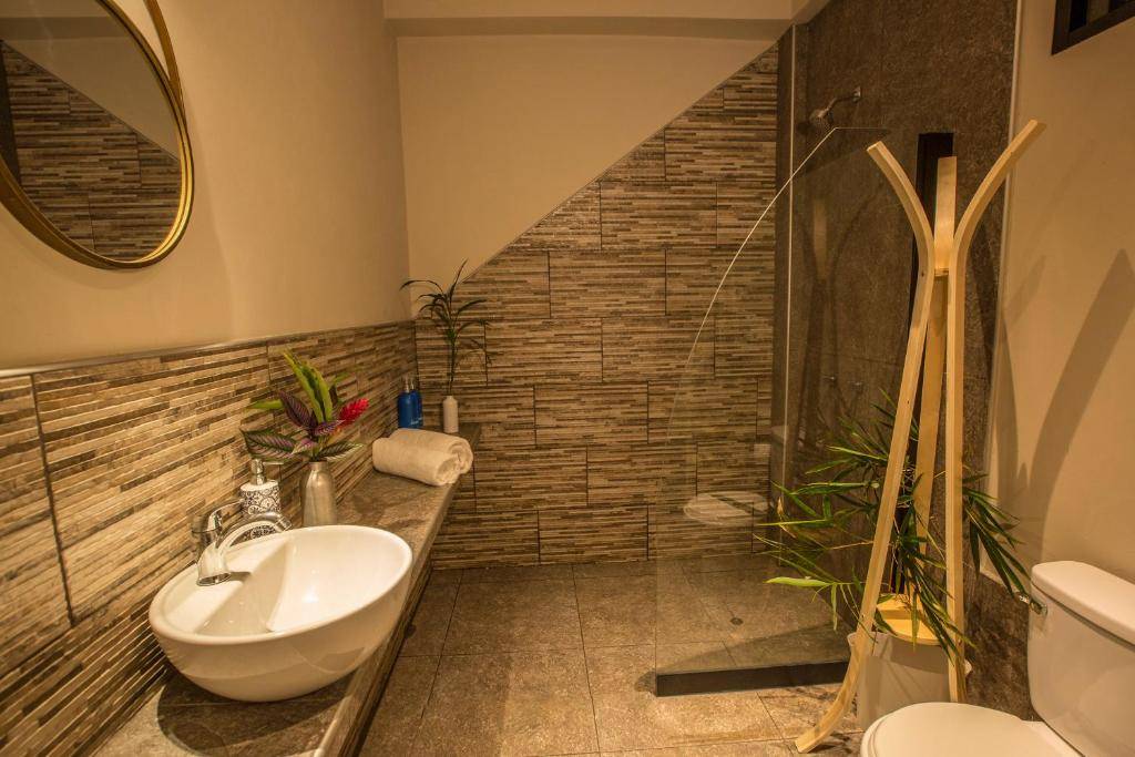 EC - bathroom