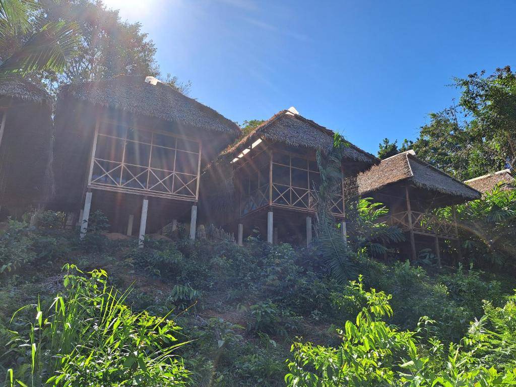 SEL - Exterior de los suites