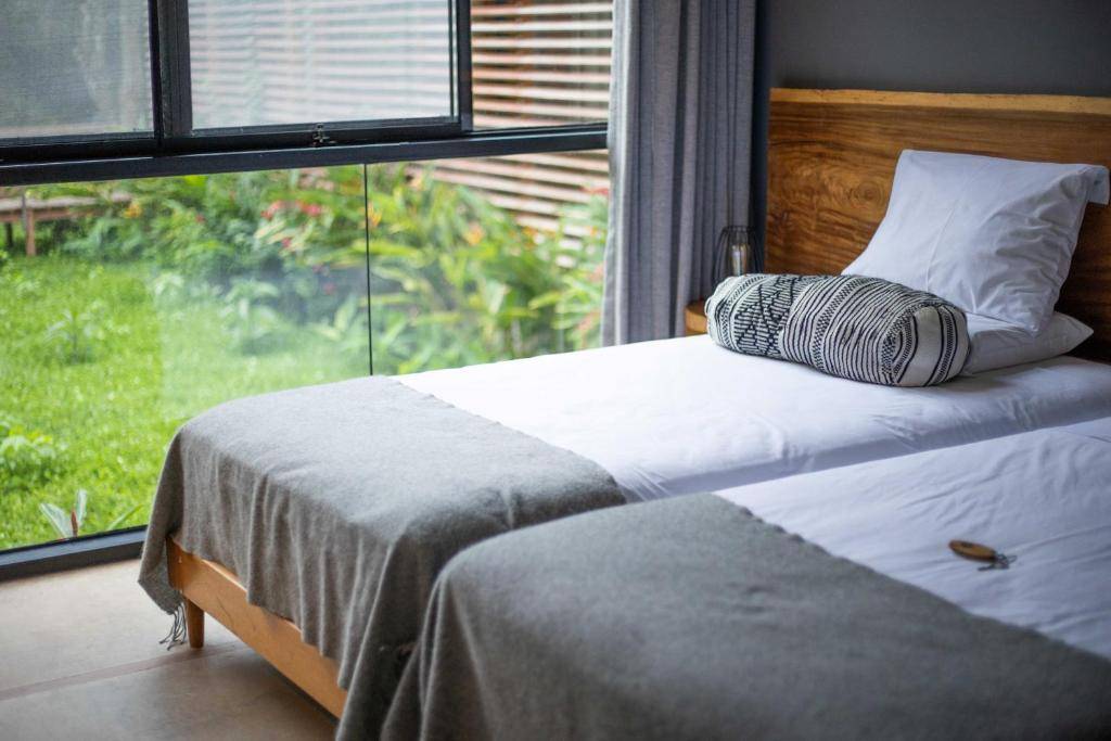 Hotel Enai - habitación twin