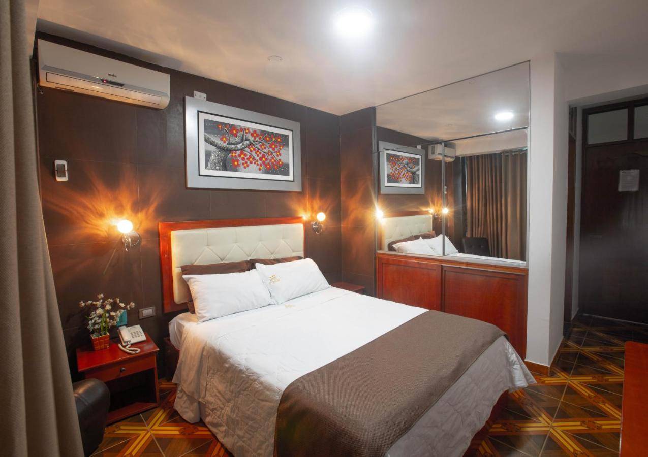 D'Milez Hotel - double room